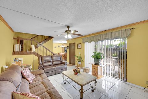 Townhouse in Palm Springs FL 152 Woodland Road Rd 4.jpg