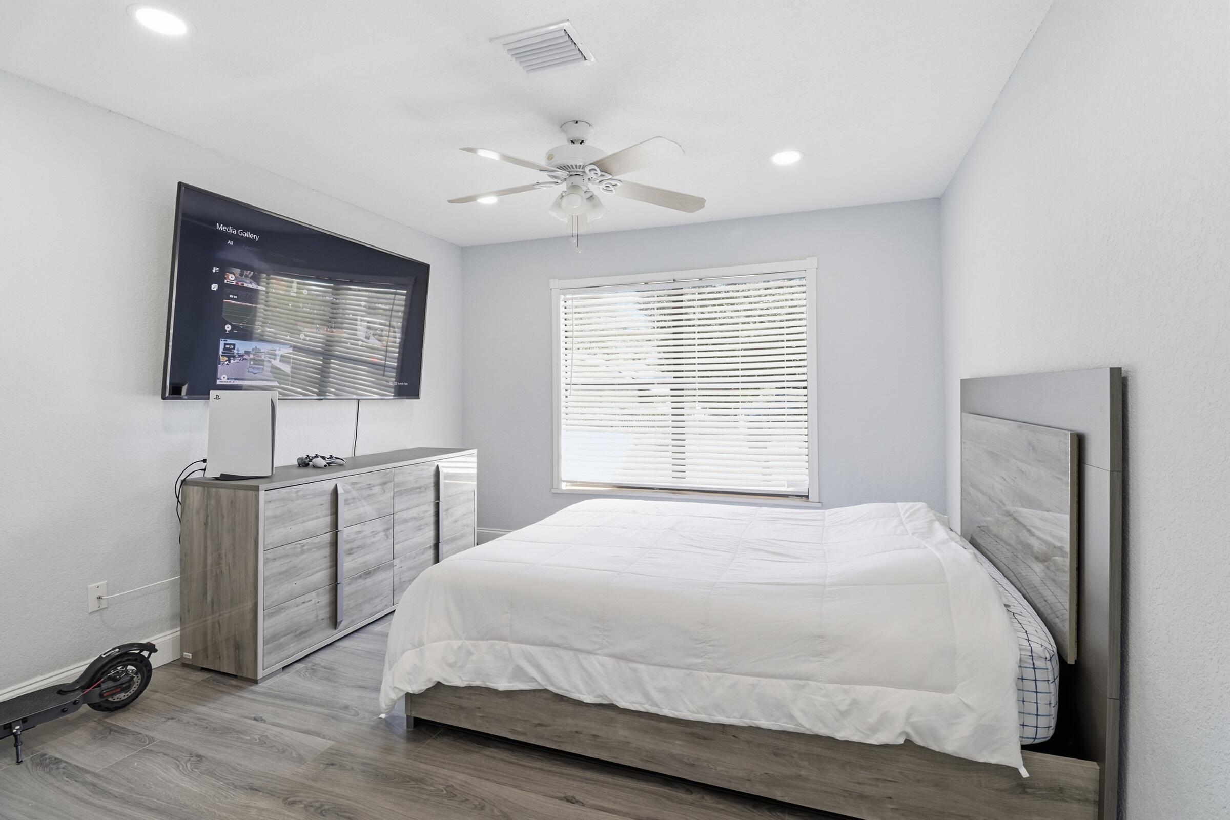 MODEL LAND CO - Residential