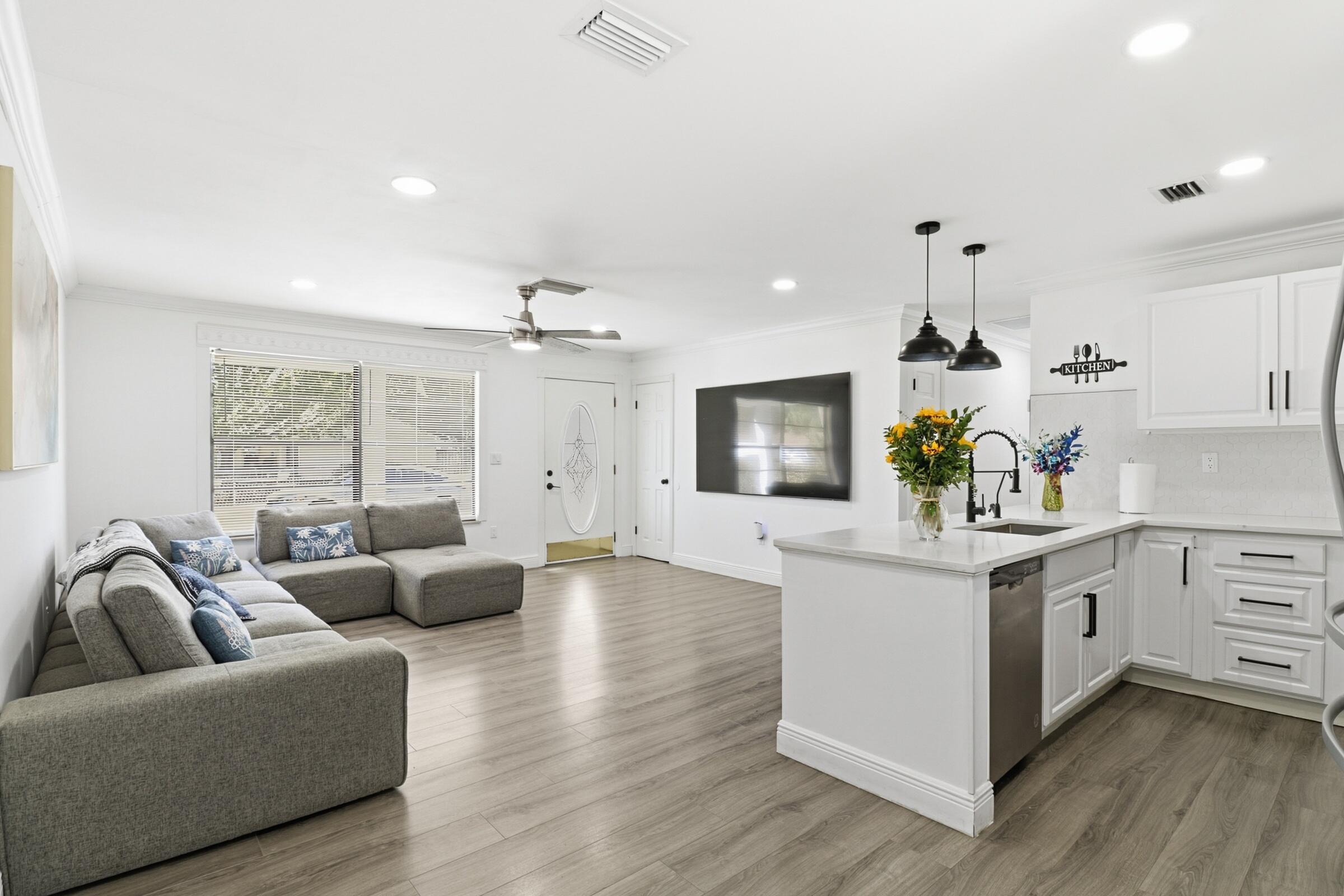 MODEL LAND CO - Residential