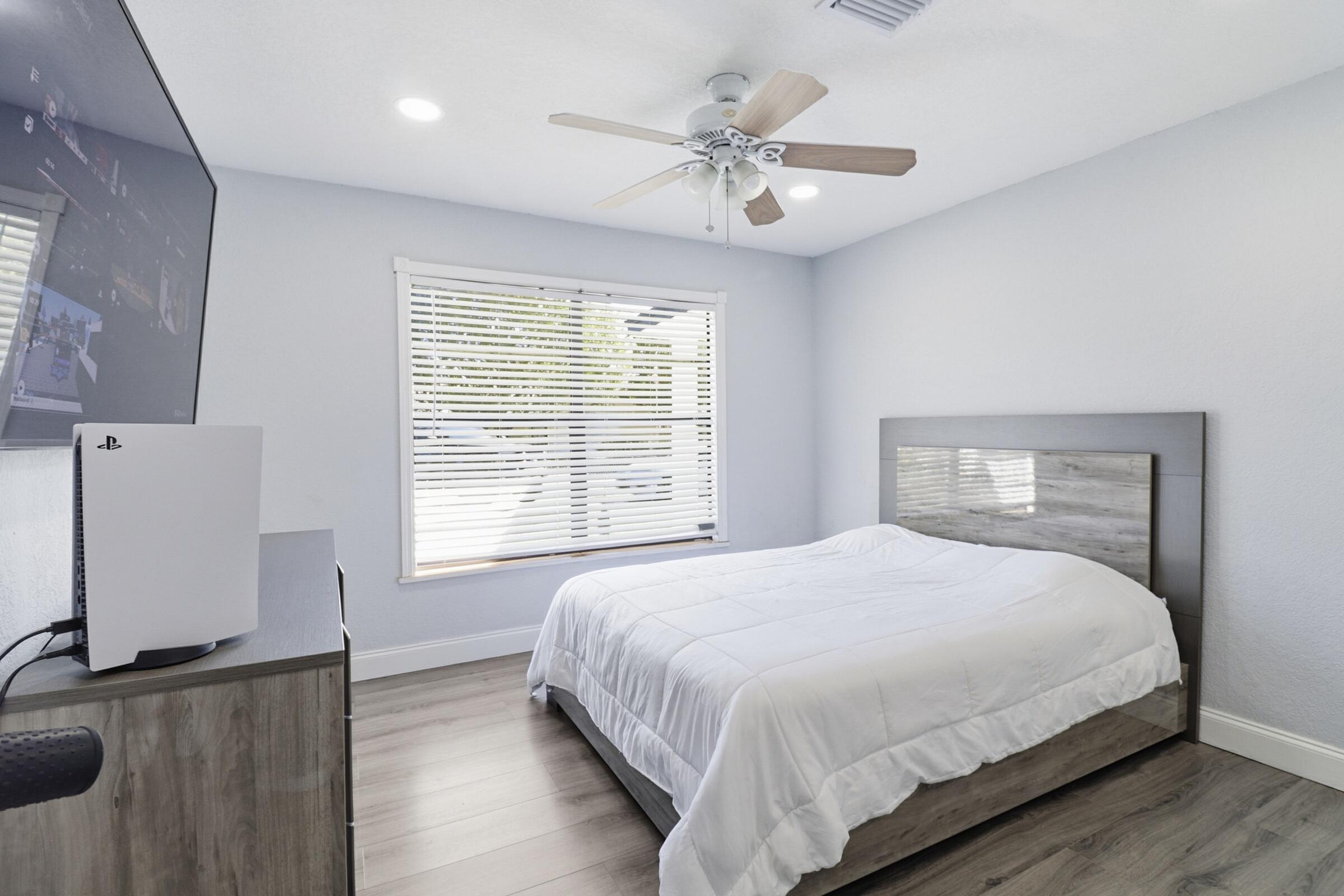 MODEL LAND CO - Residential