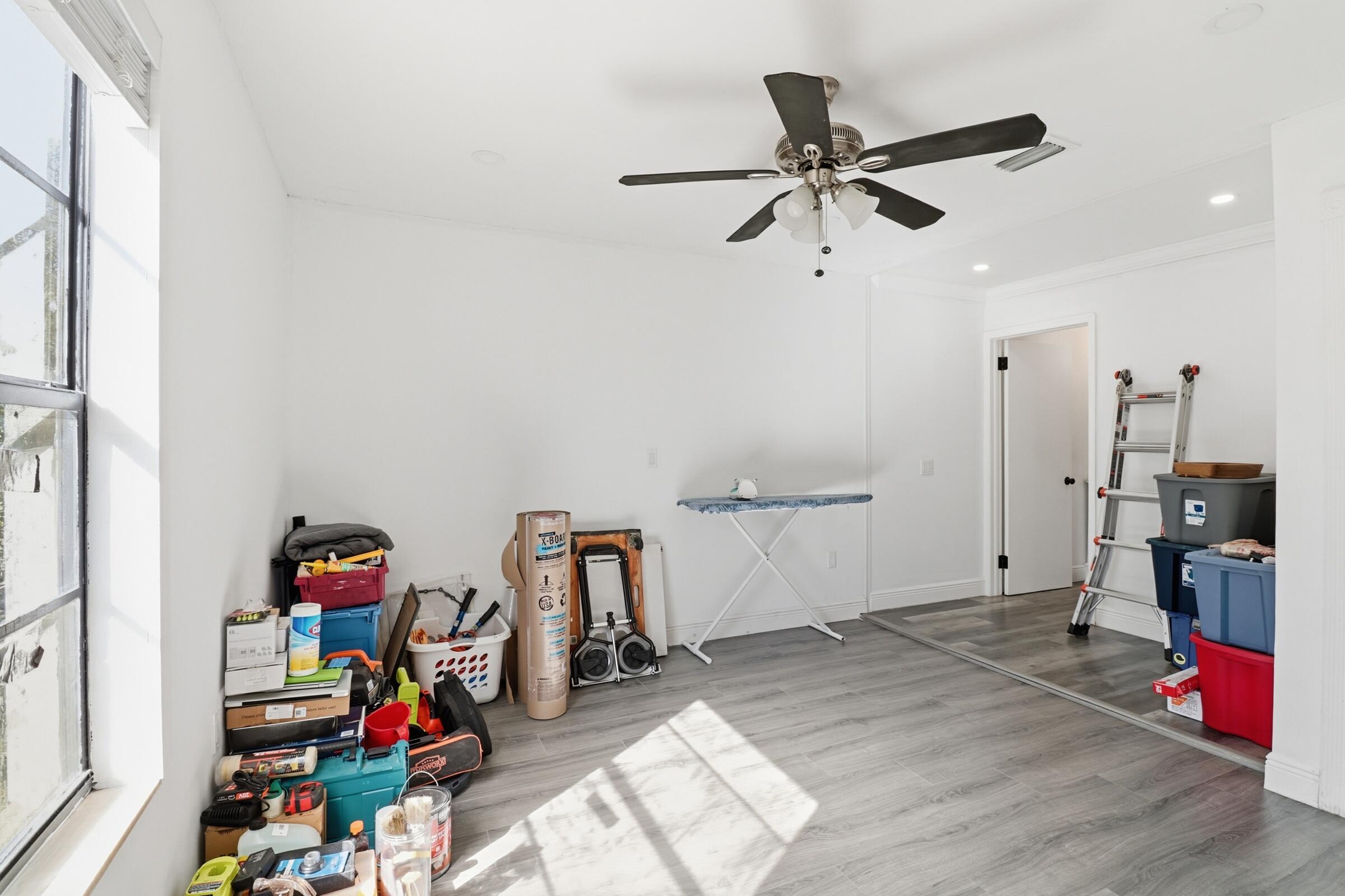 MODEL LAND CO - Residential