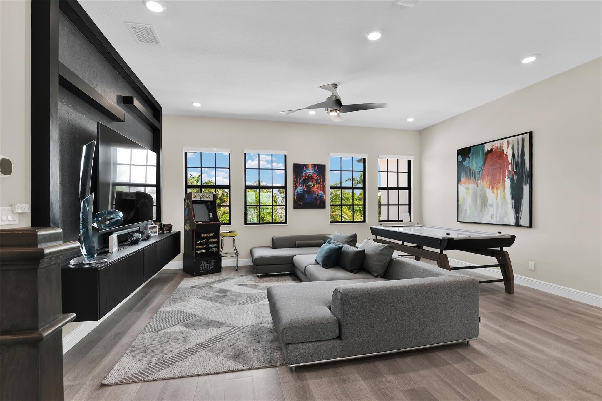 Parkland Bay 183-49 B - Residential