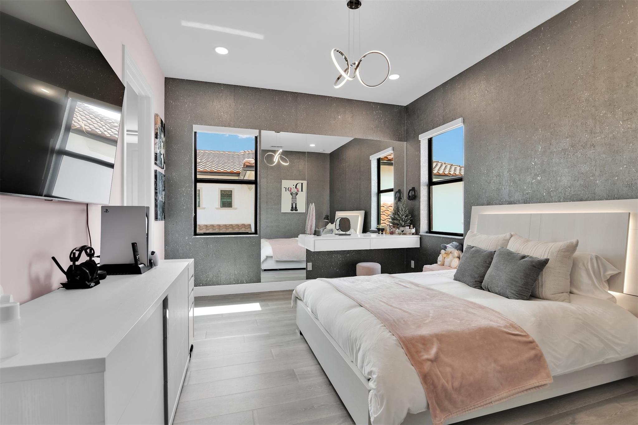 Parkland Bay 183-49 B - Residential