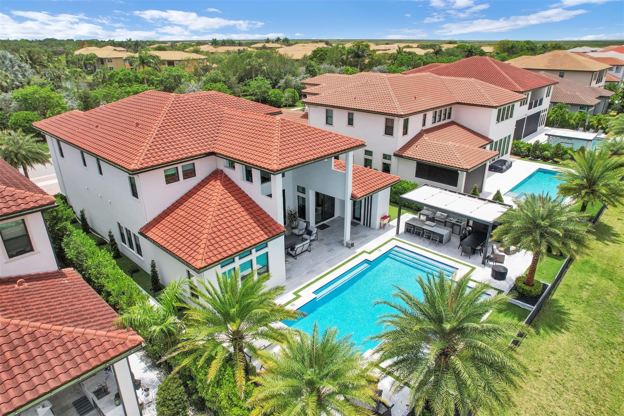 Parkland Bay 183-49 B - Residential