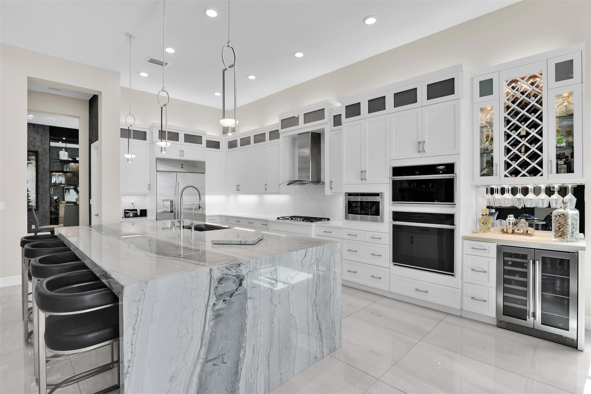 Parkland Bay 183-49 B - Residential