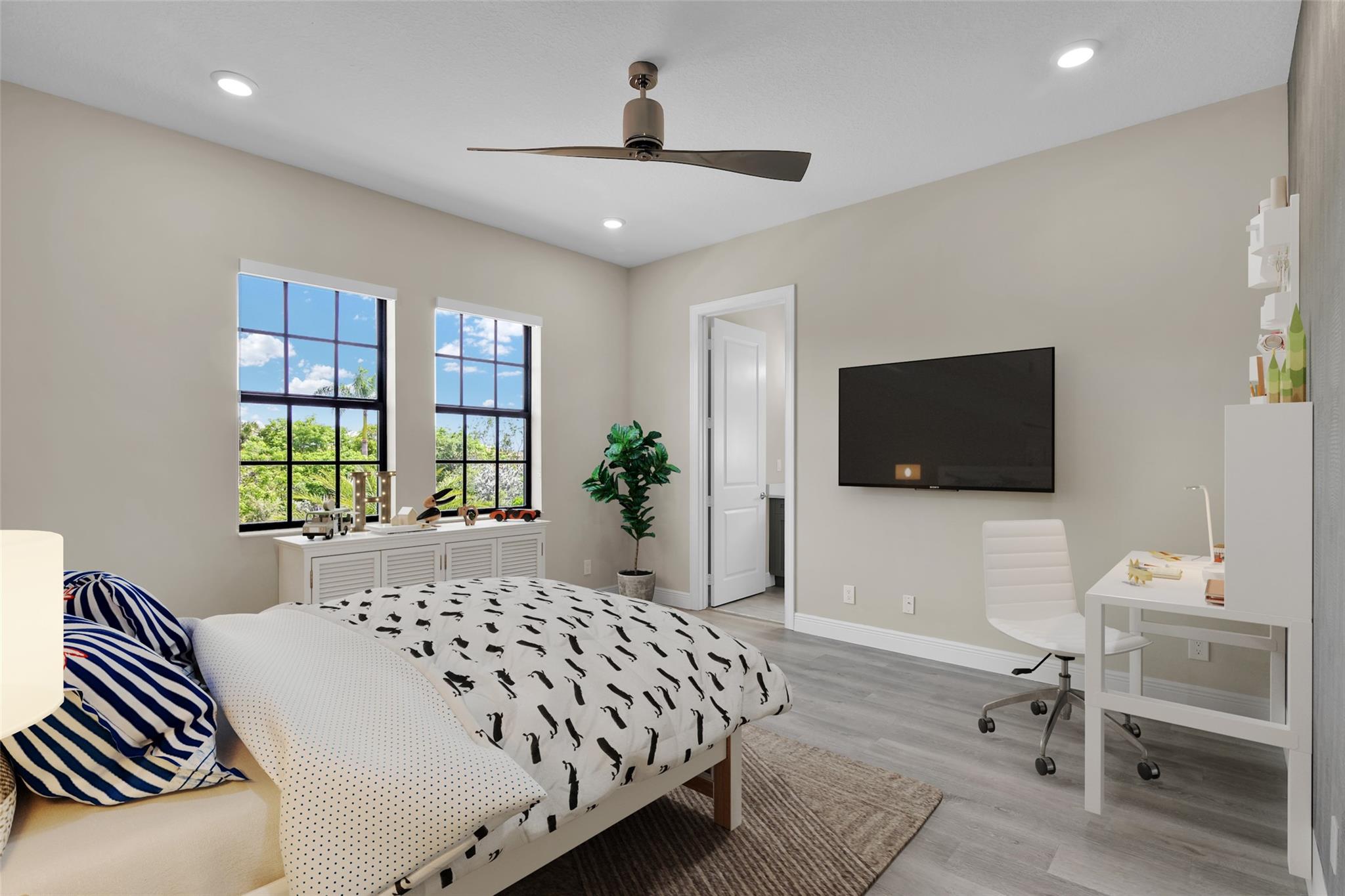 Parkland Bay 183-49 B - Residential