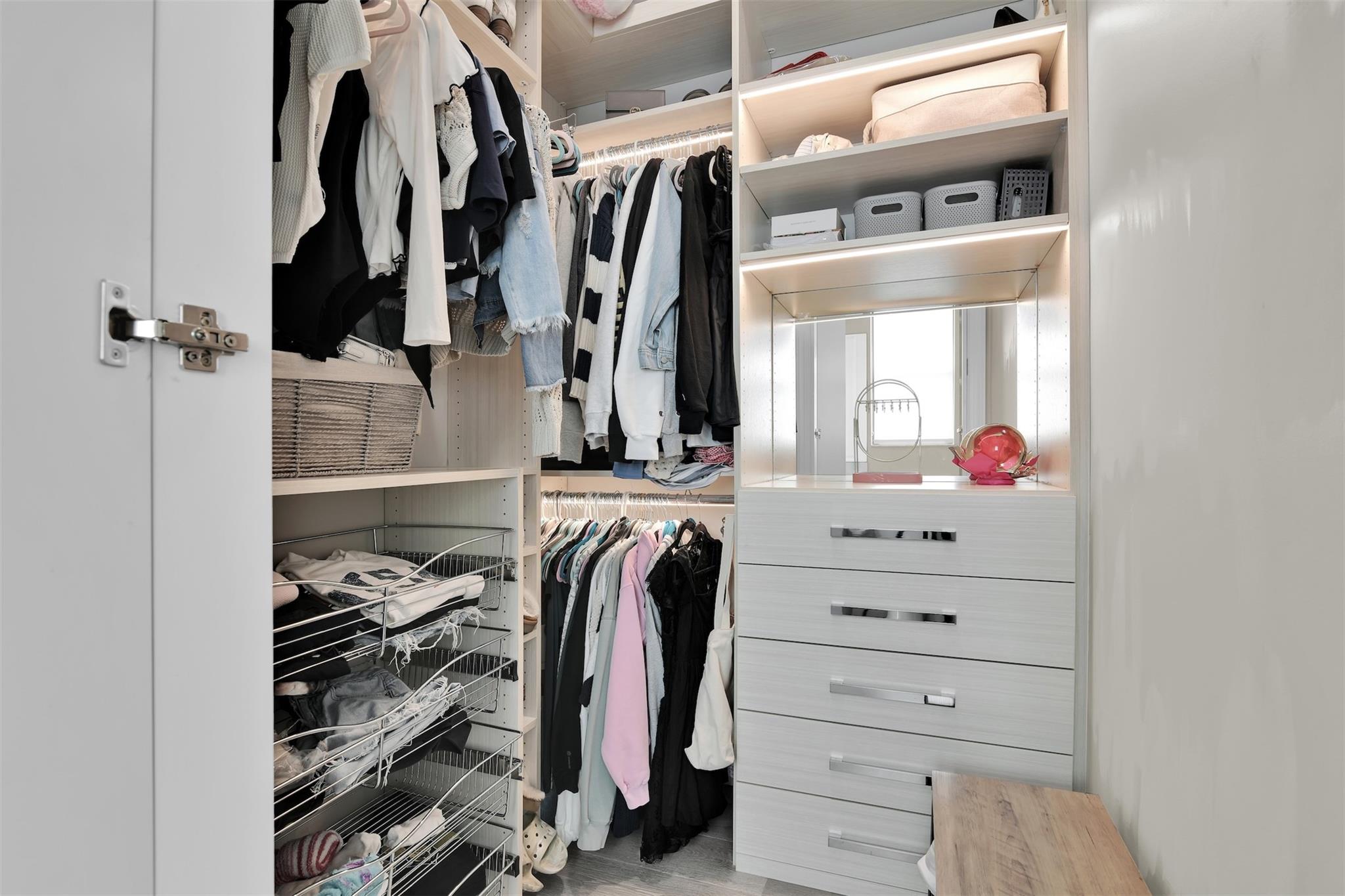 Parkland Bay 183-49 B - Residential