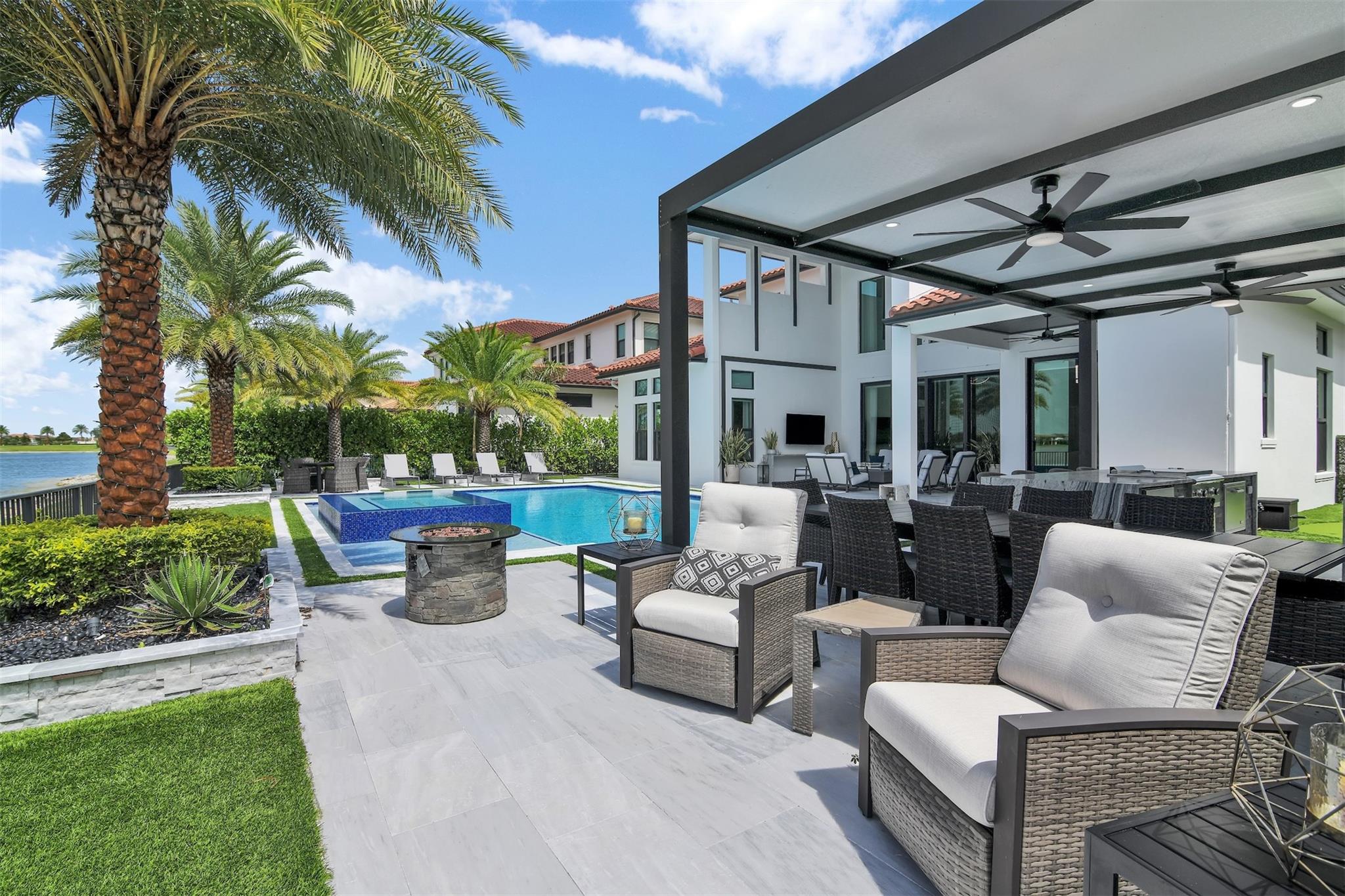 Parkland Bay 183-49 B - Residential