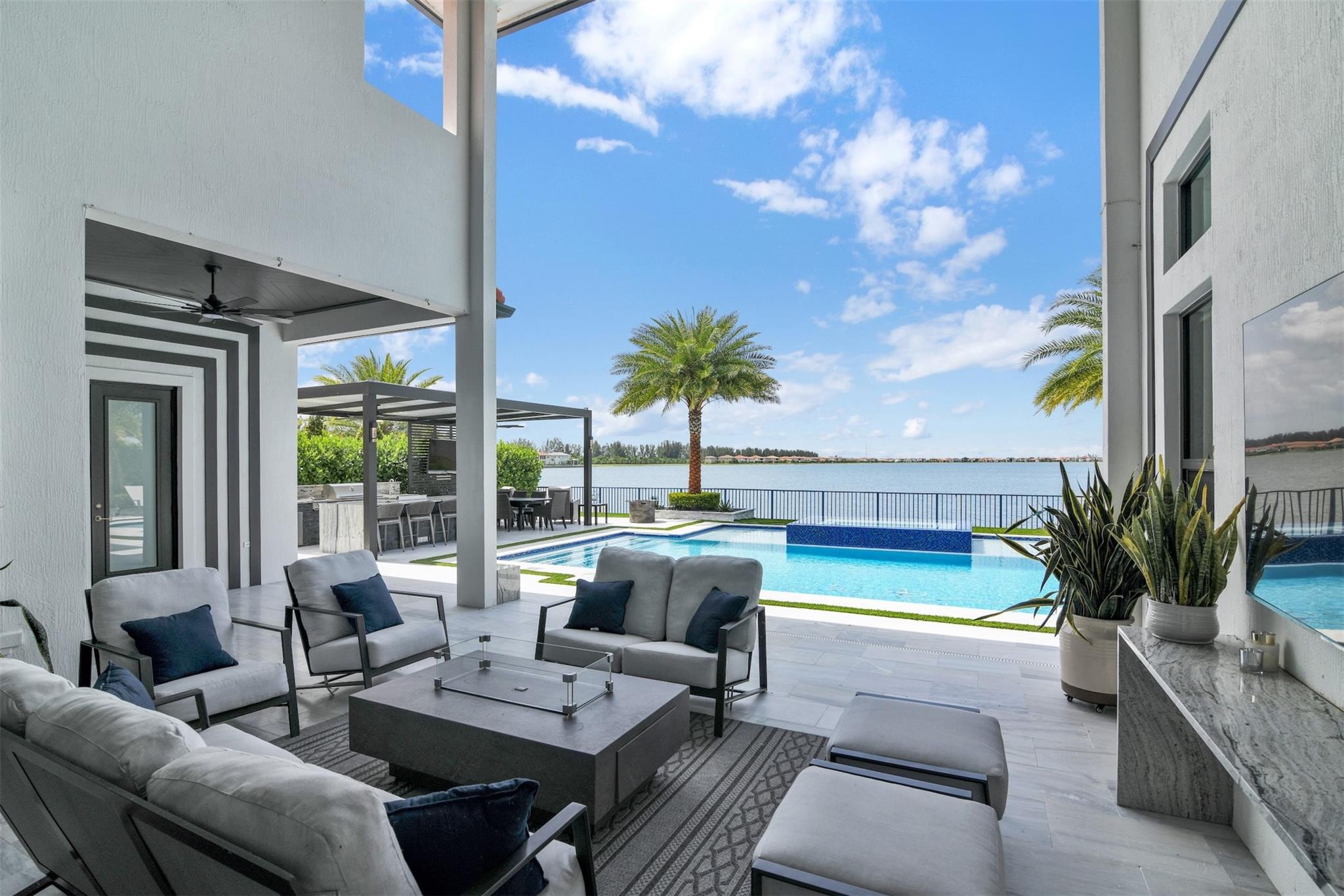 Parkland Bay 183-49 B - Residential