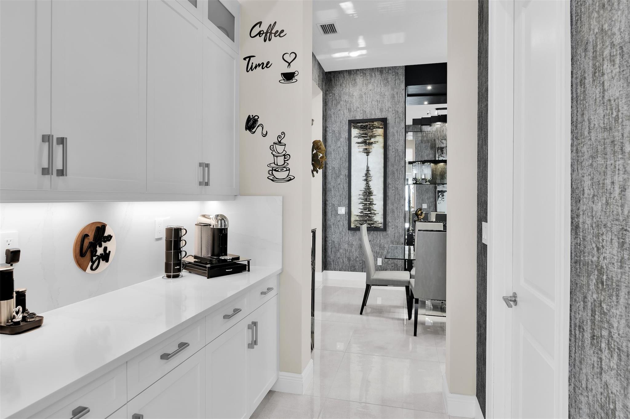 Parkland Bay 183-49 B - Residential