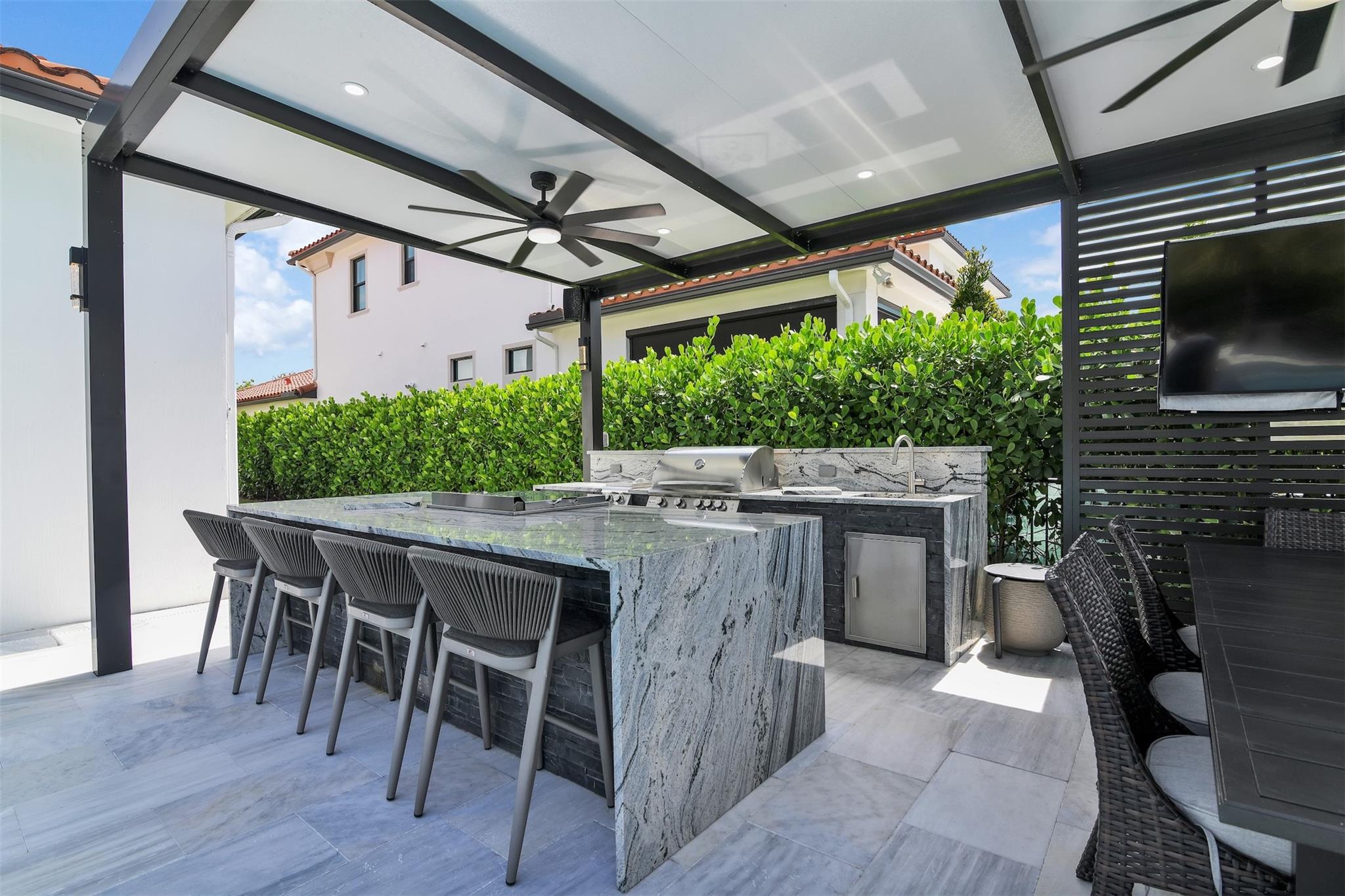 Parkland Bay 183-49 B - Residential