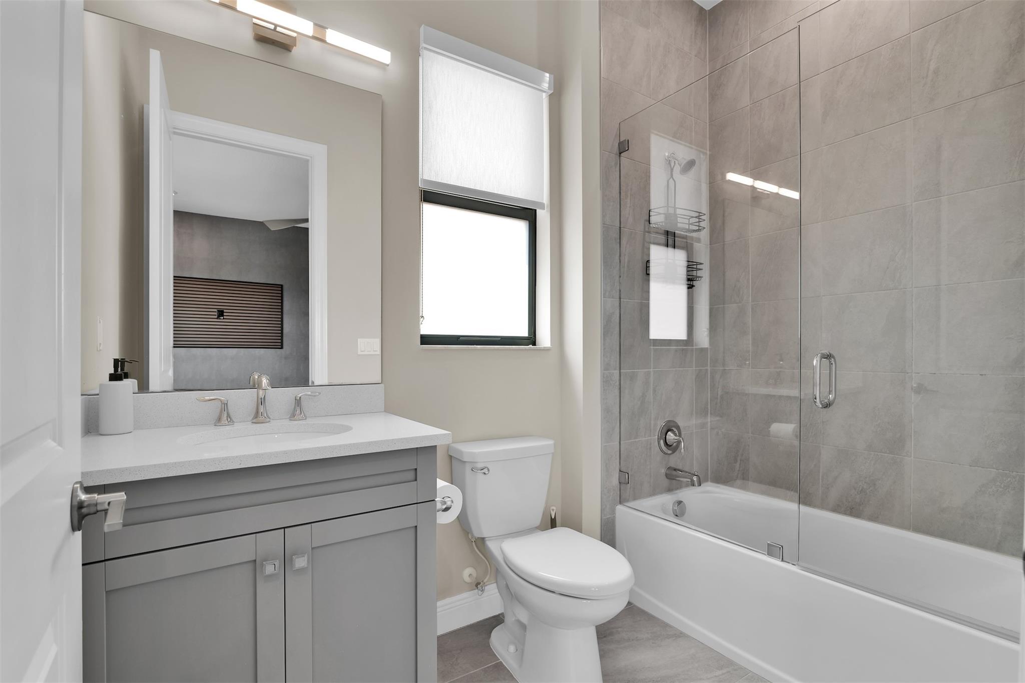 Parkland Bay 183-49 B - Residential