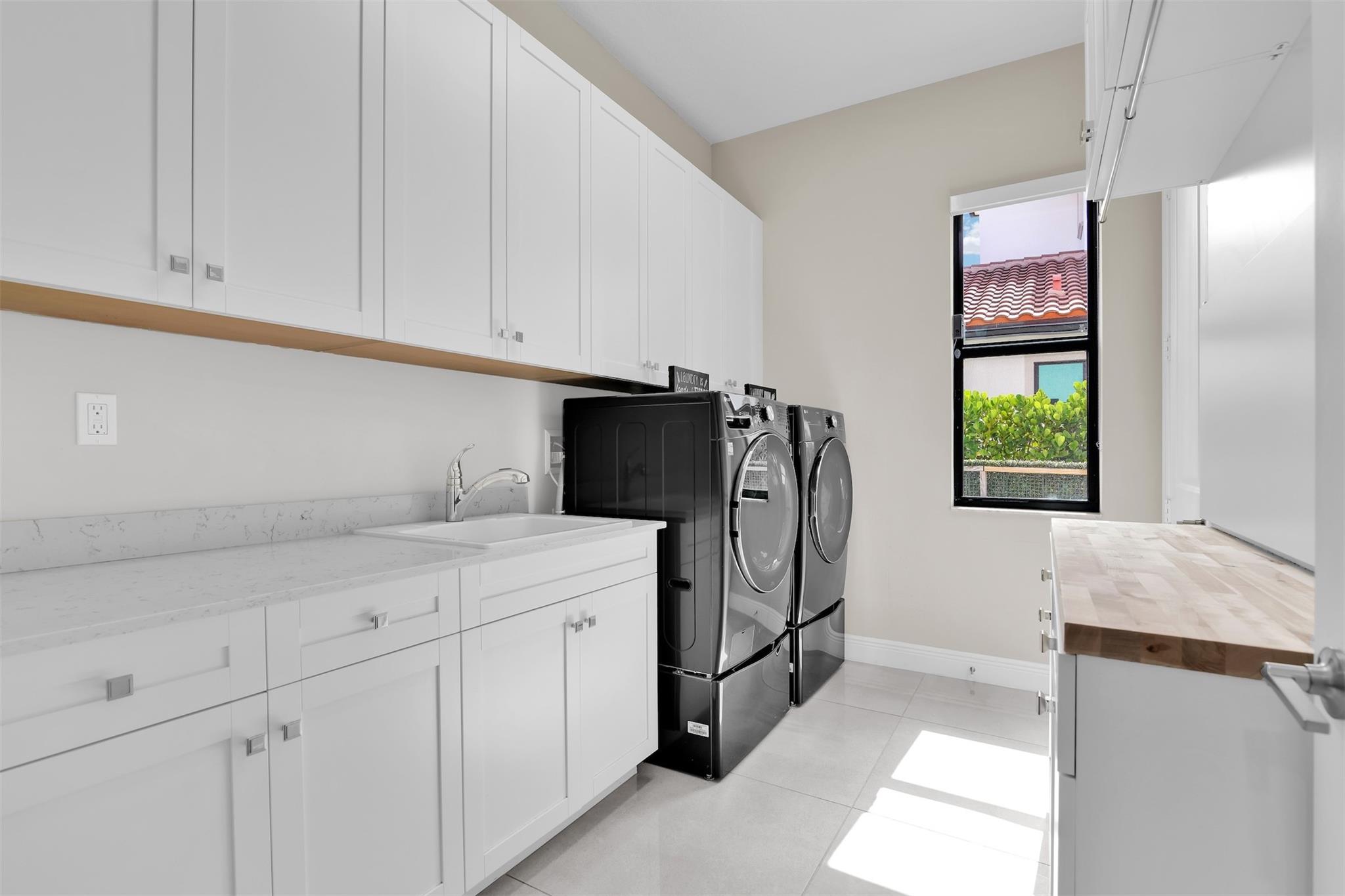 Parkland Bay 183-49 B - Residential