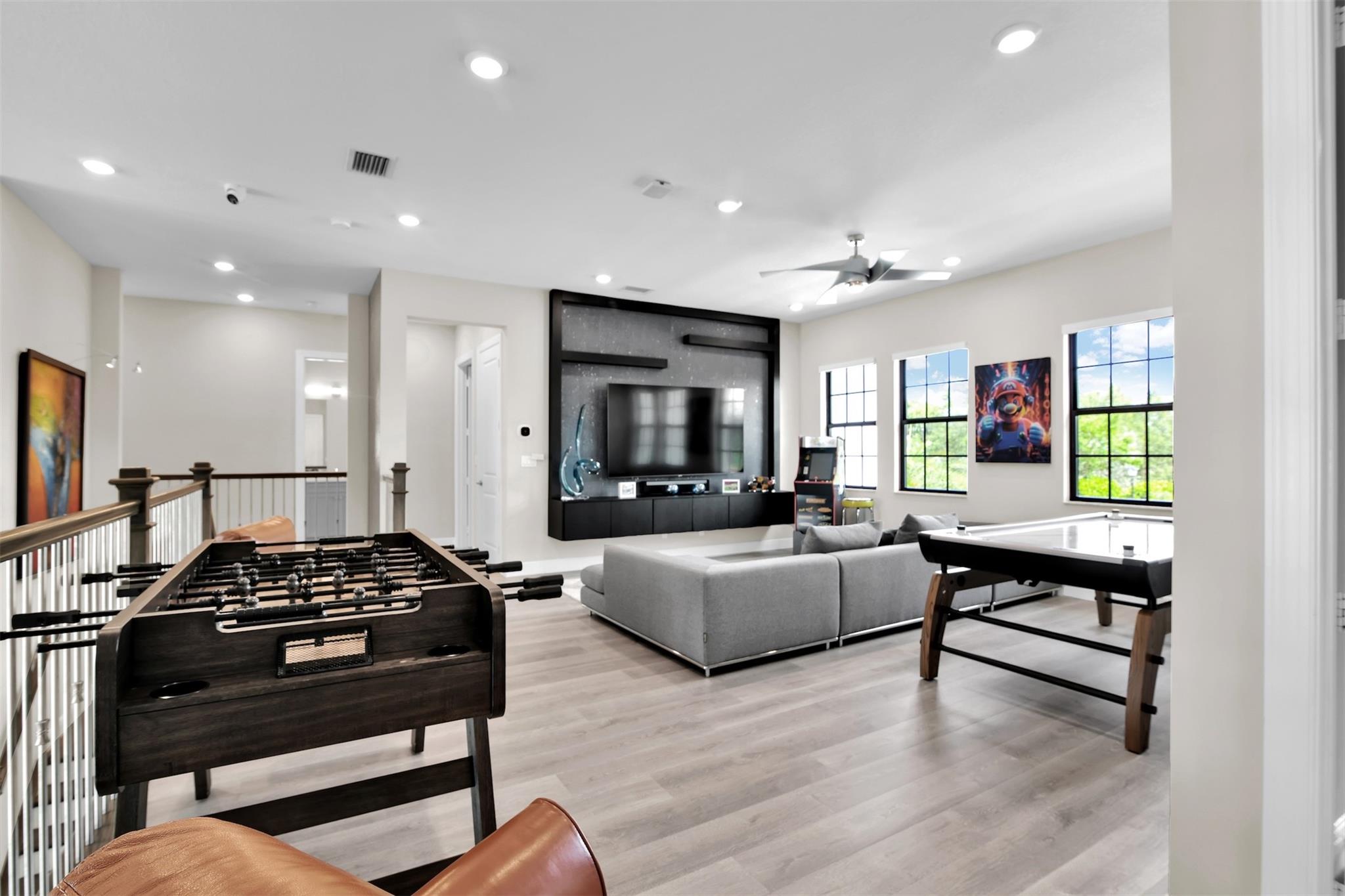 Parkland Bay 183-49 B - Residential