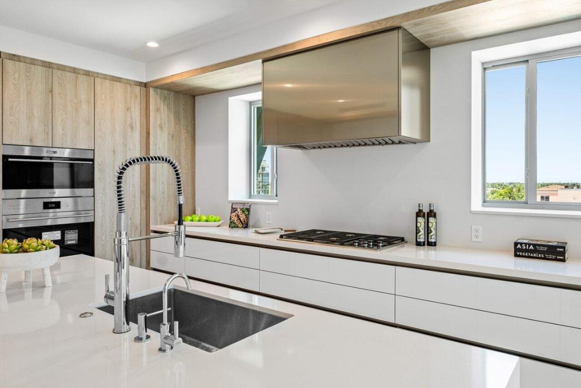 ROYAL PALM RESIDENCES CONDO - Residential