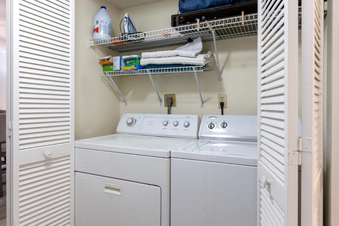 LANDS OF THE PRESIDENT CONDO 8 - Residential