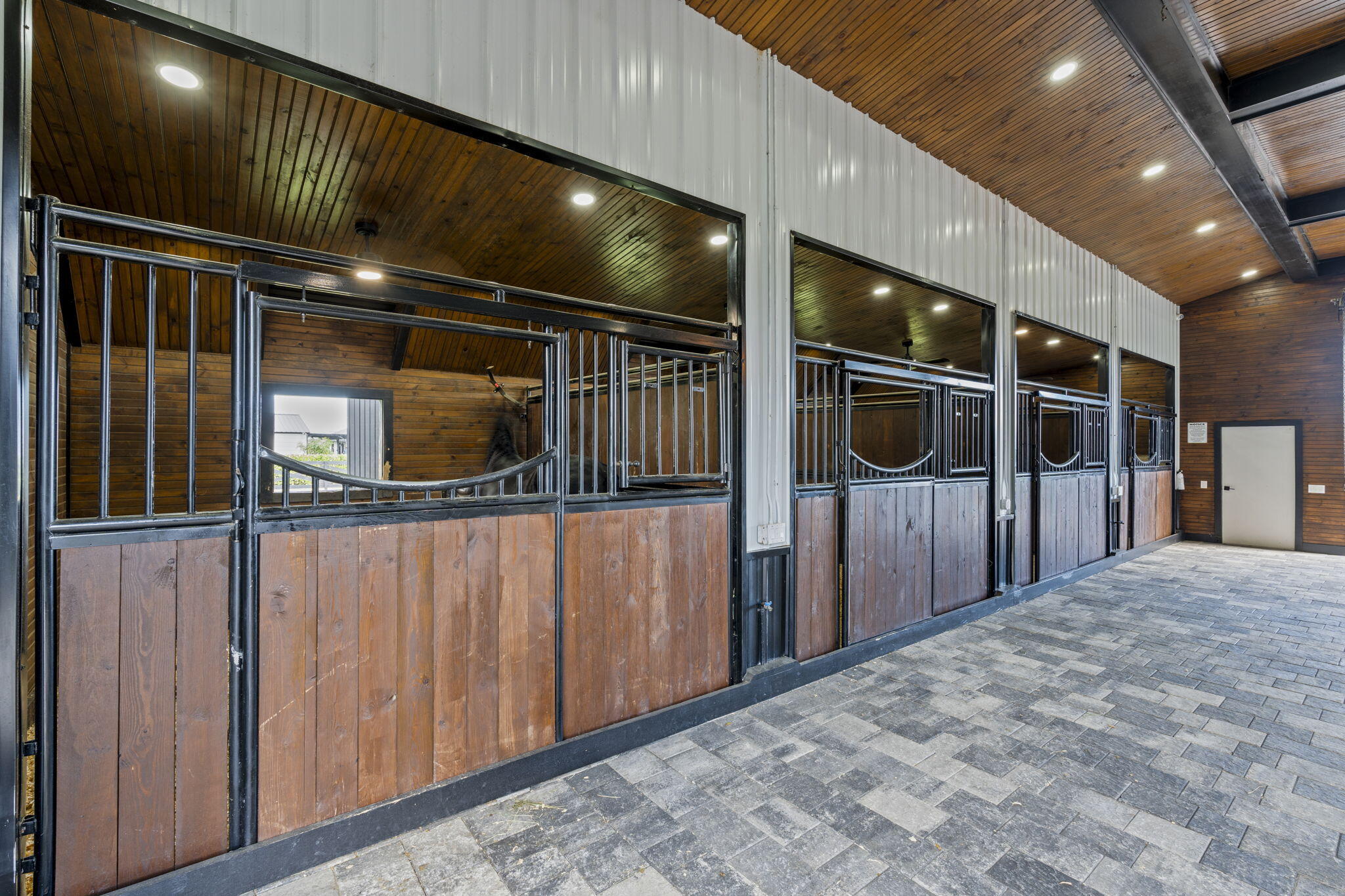 METES AND BOUNDS - Residential