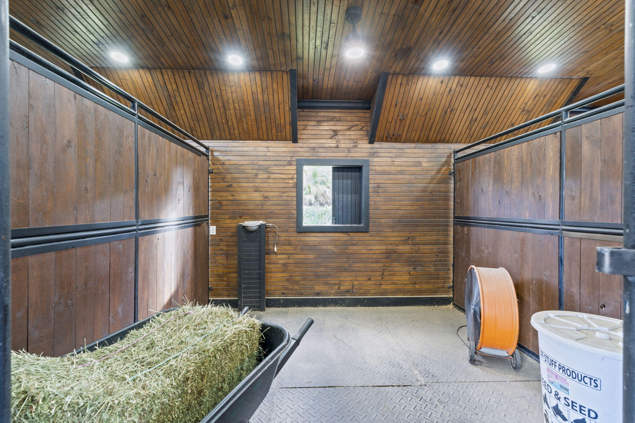 METES AND BOUNDS - Residential