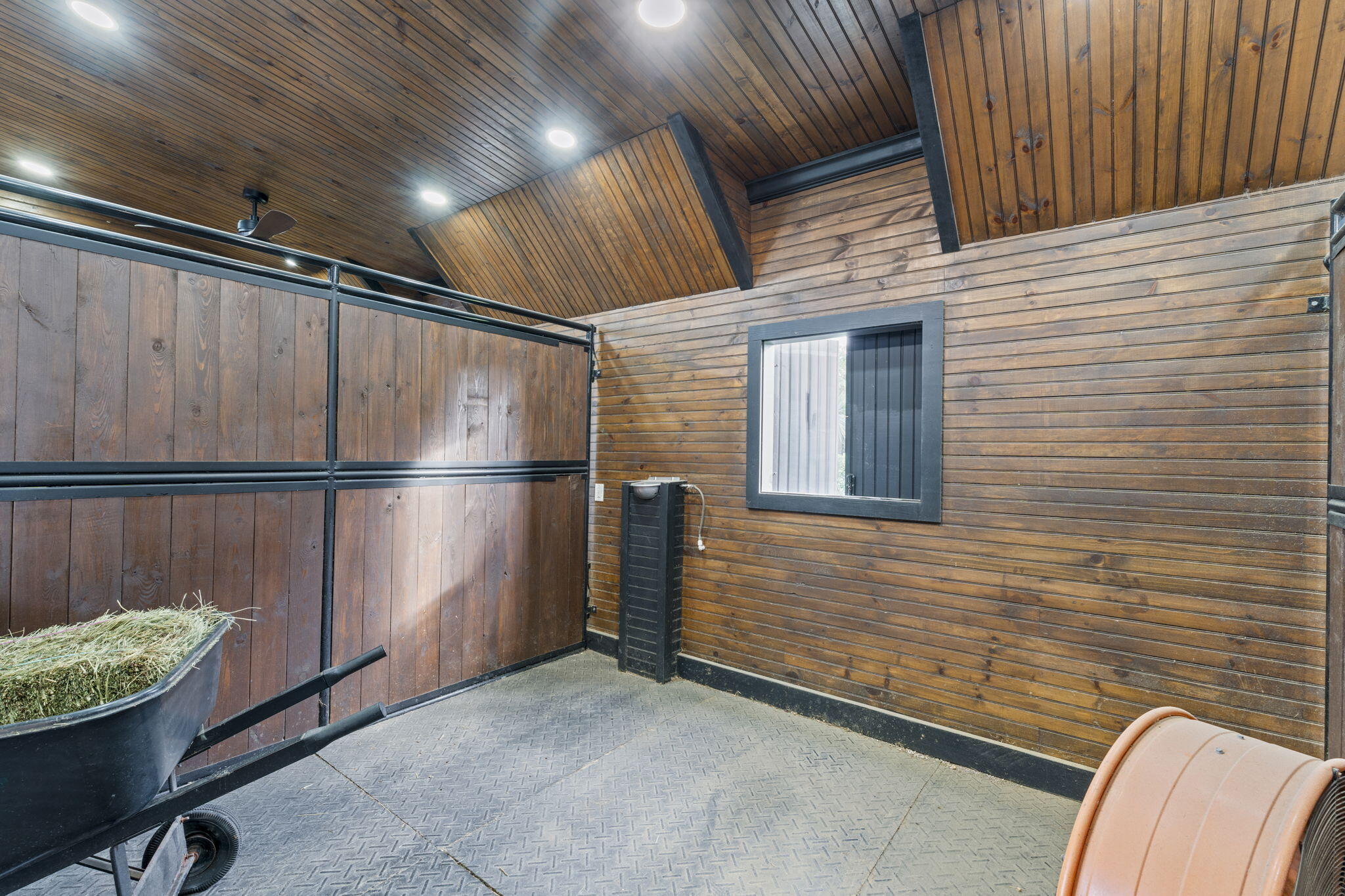 METES AND BOUNDS - Residential