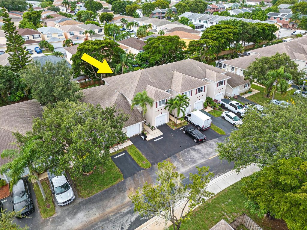 Photo of 744 NW 42nd Place #744, Deerfield Beach, FL 33064 (MLS # F10514193)