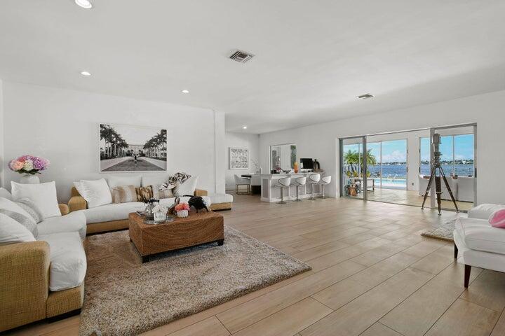 NORTH SHORE TERRACE 3 - Residential Lease