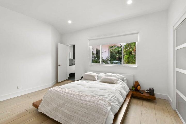 NORTH SHORE TERRACE 3 - Residential Lease