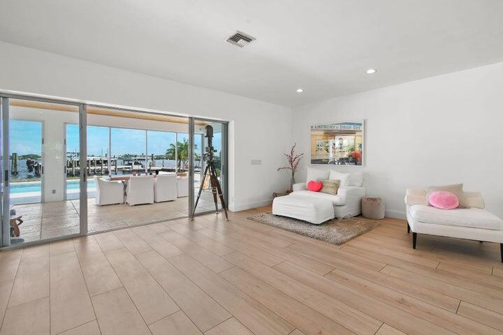 NORTH SHORE TERRACE 3 - Residential Lease