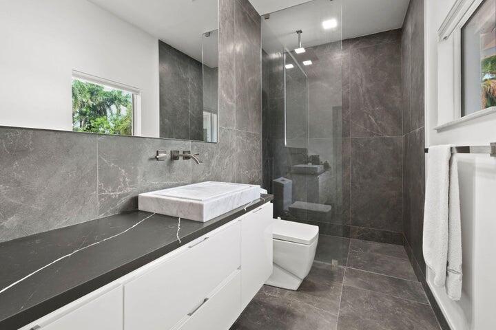 NORTH SHORE TERRACE 3 - Residential Lease