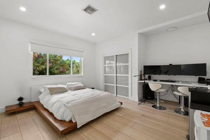 NORTH SHORE TERRACE 3 - Residential Lease