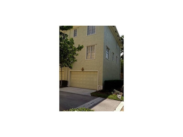 OSCEOLA WOODS - Residential Lease