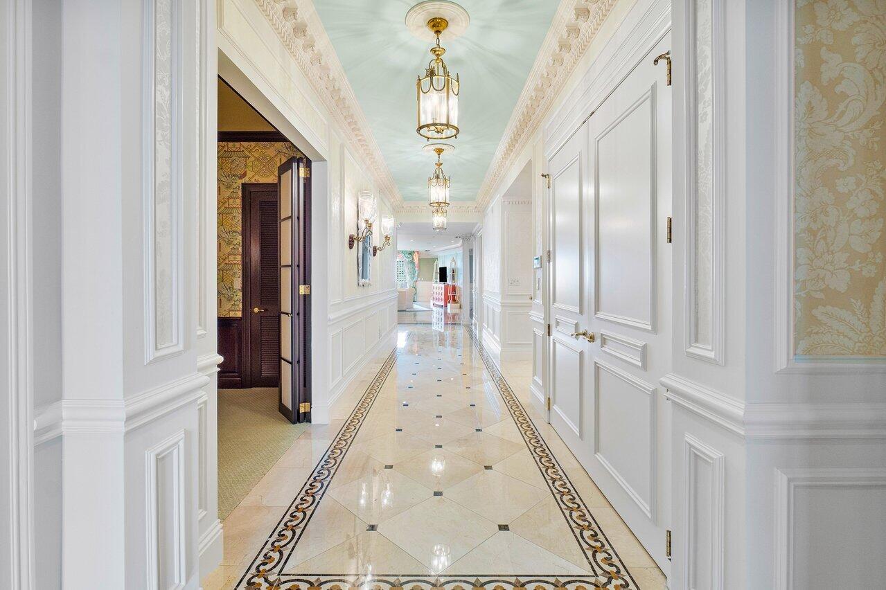 MIZNER GRAND - Residential