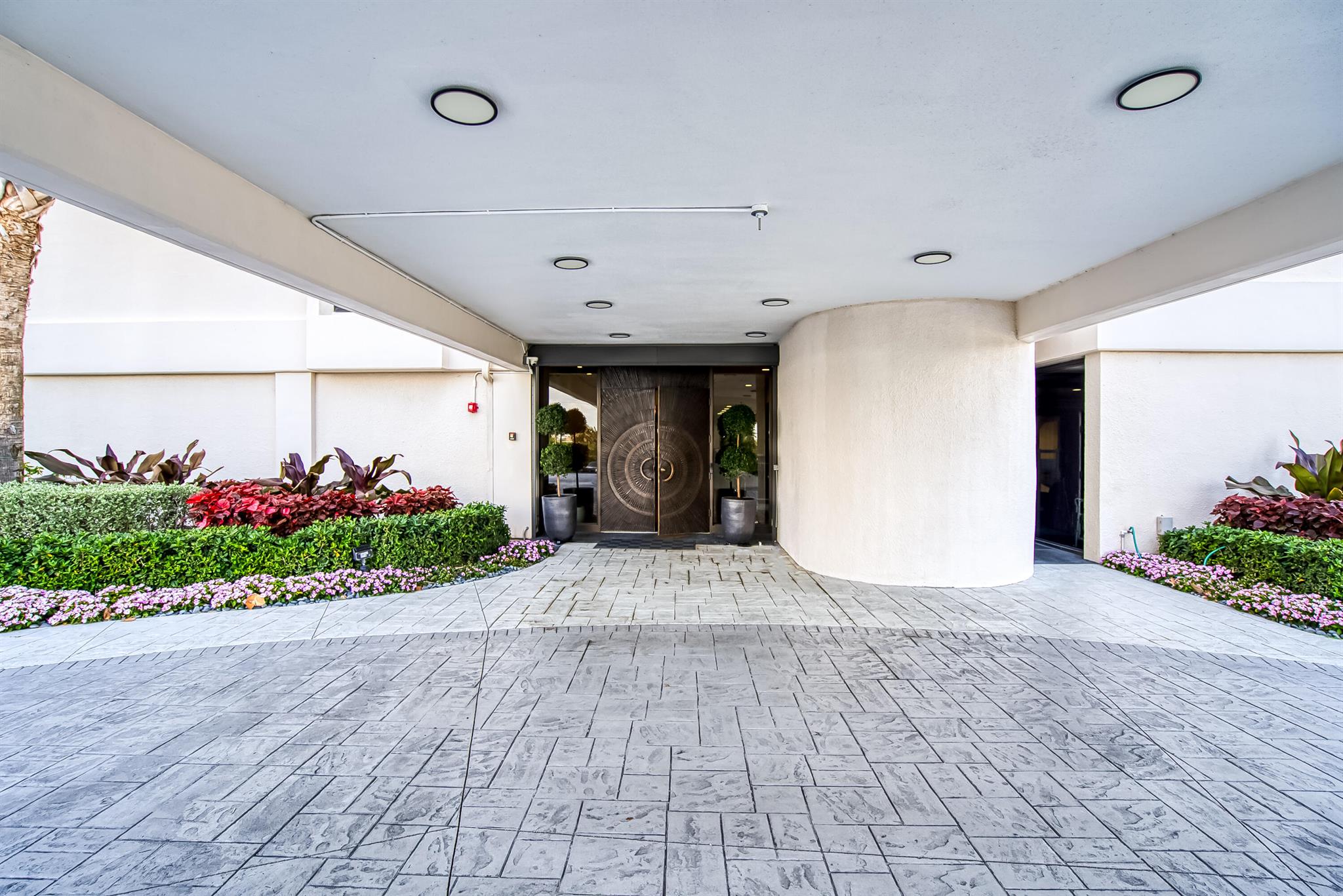 5380 N Ocean Drive 22g