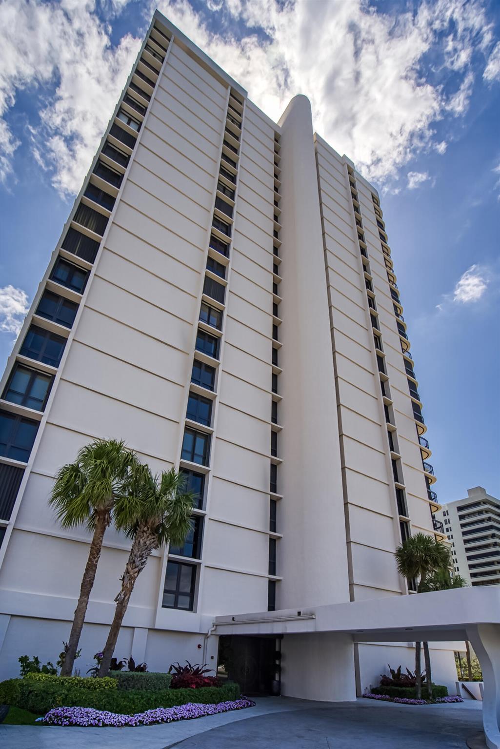5380 N Ocean Drive 22g