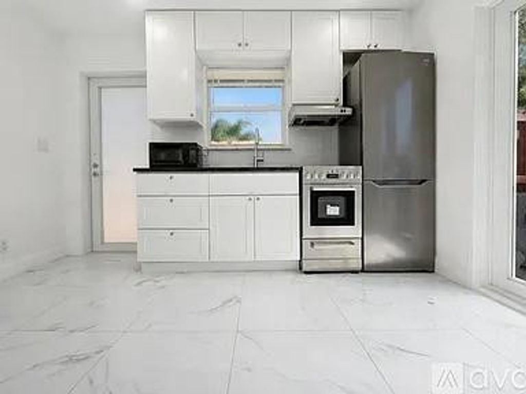 Photo of 2308 NW 3rd Avenue #4, Wilton Manors, FL 33311 (MLS # F10556871)