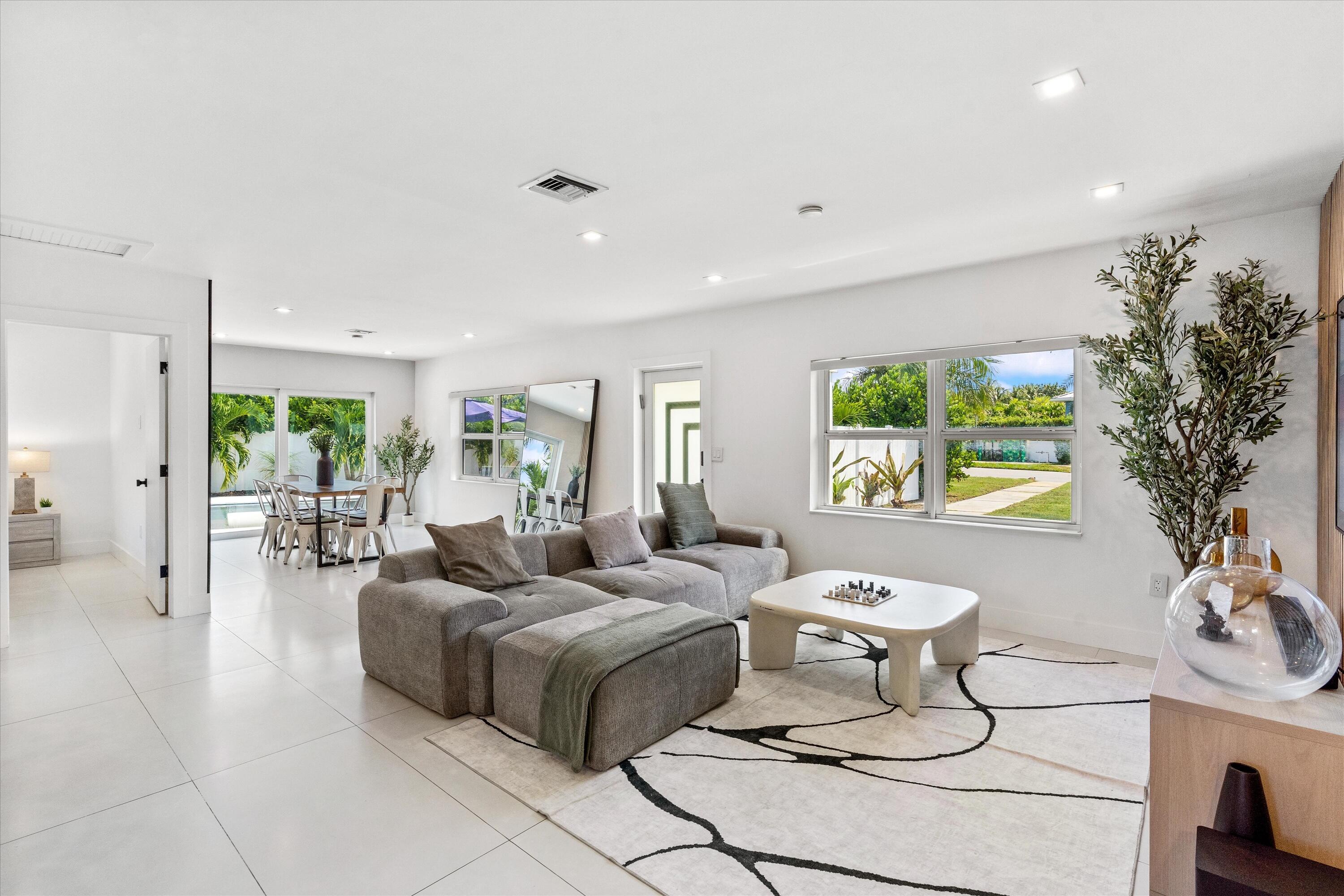 209 NE 27th Drive