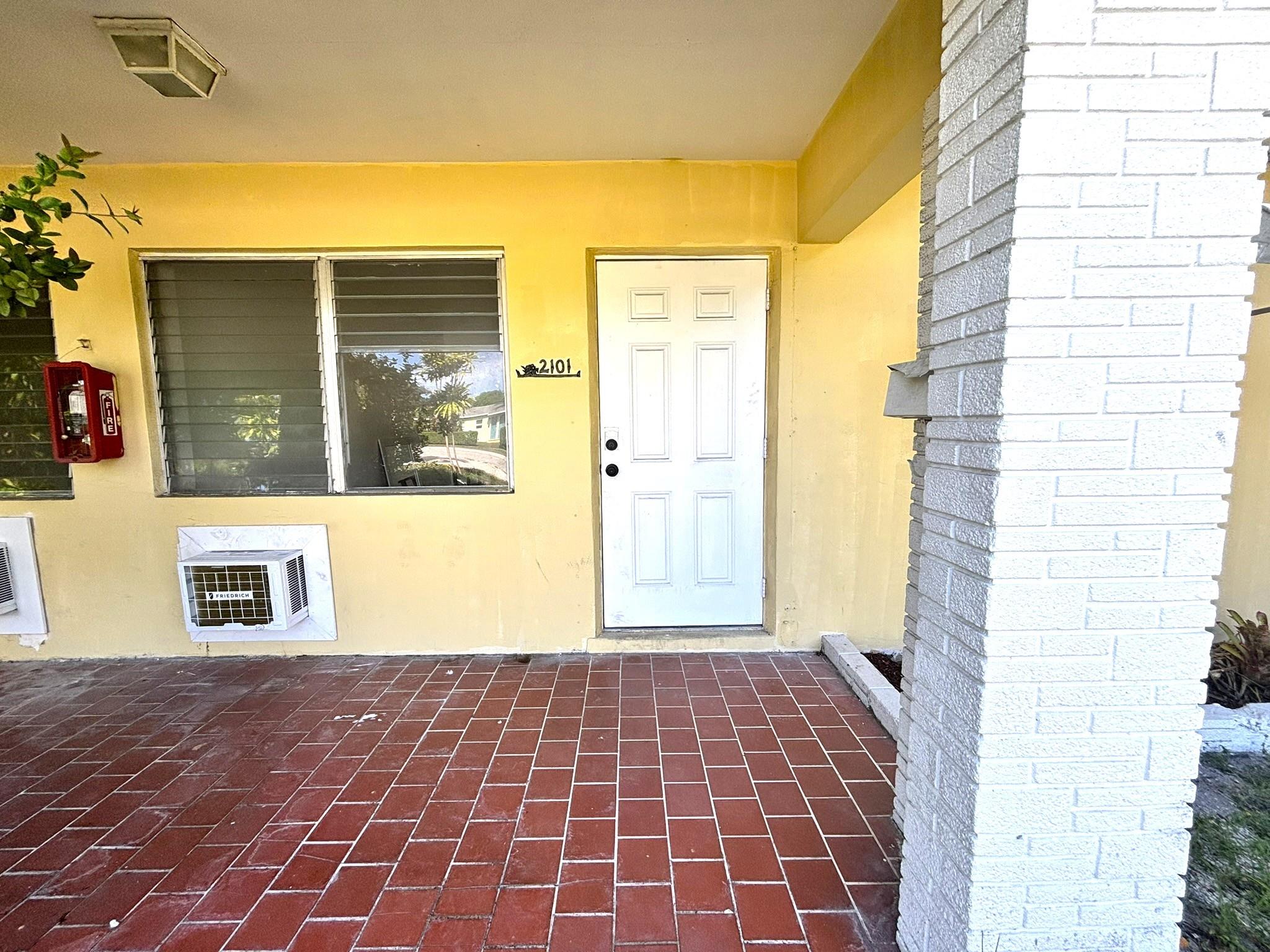 2101 SE 4th Ave
