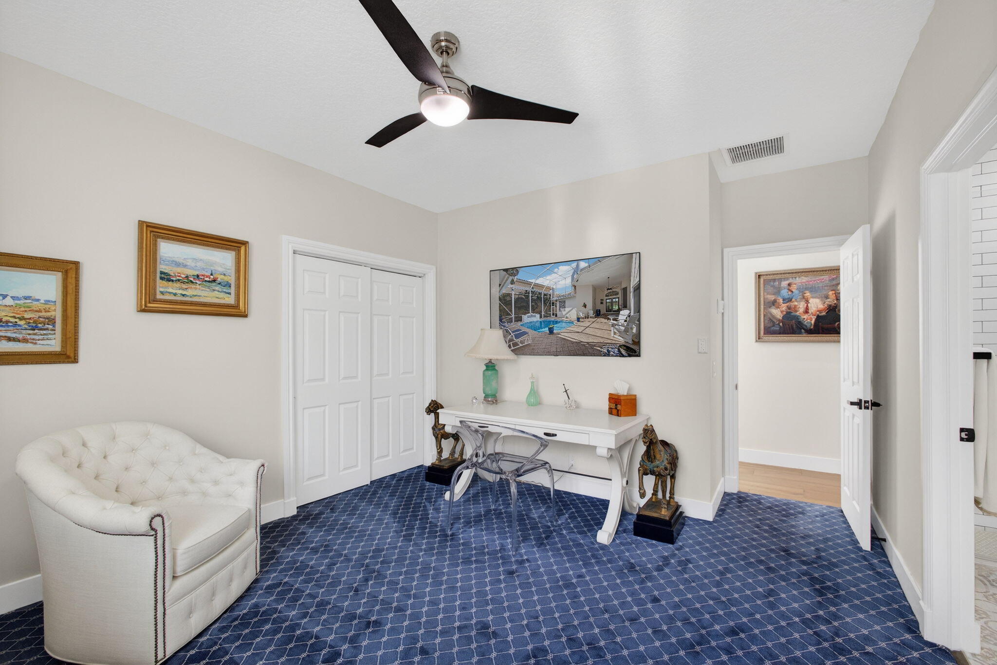 GRAND CAY - Residential