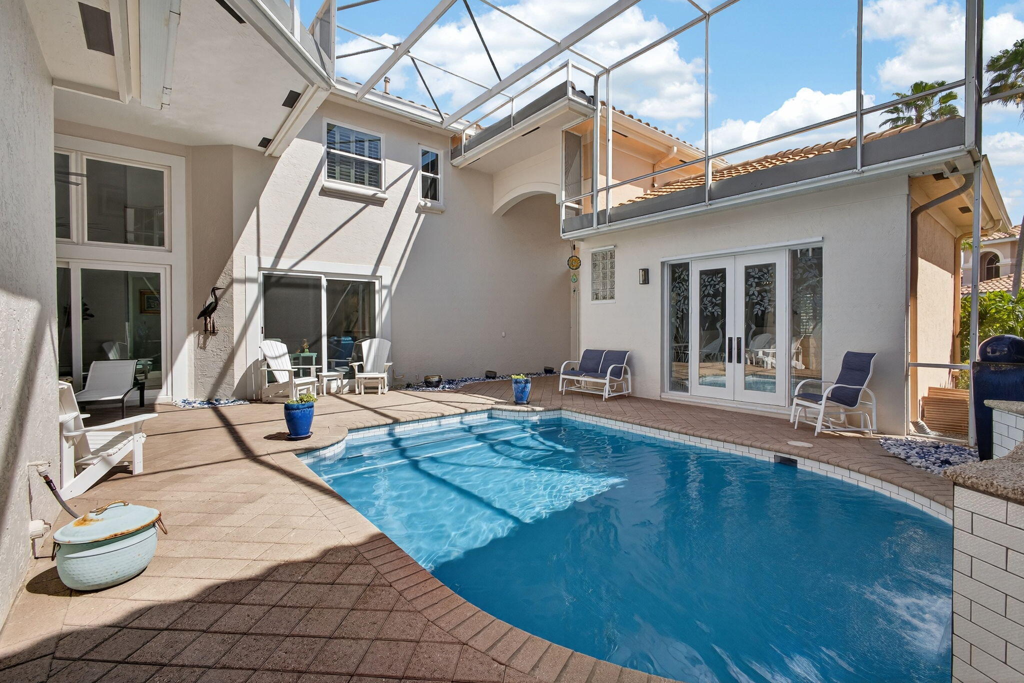 GRAND CAY - Residential