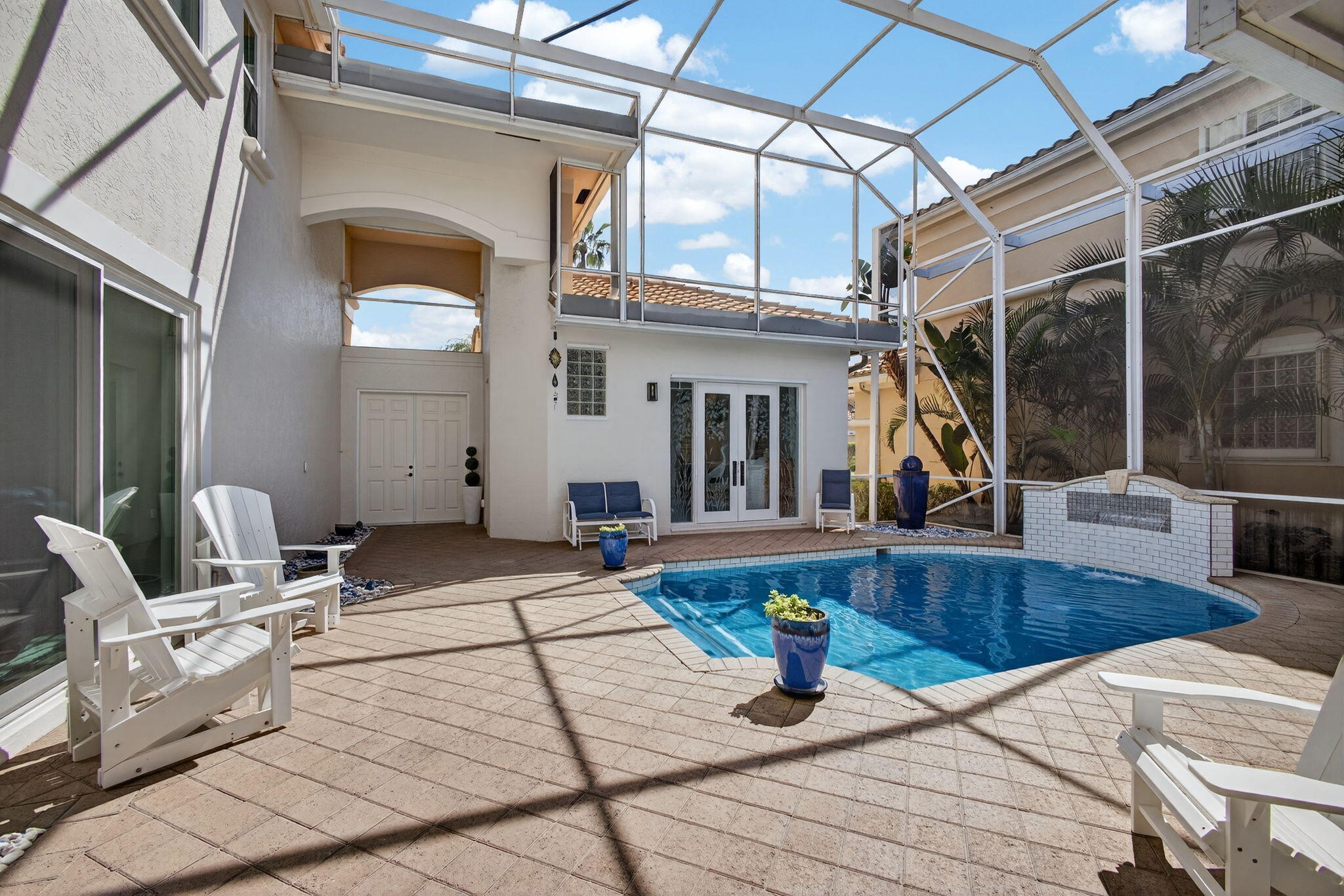 GRAND CAY - Residential