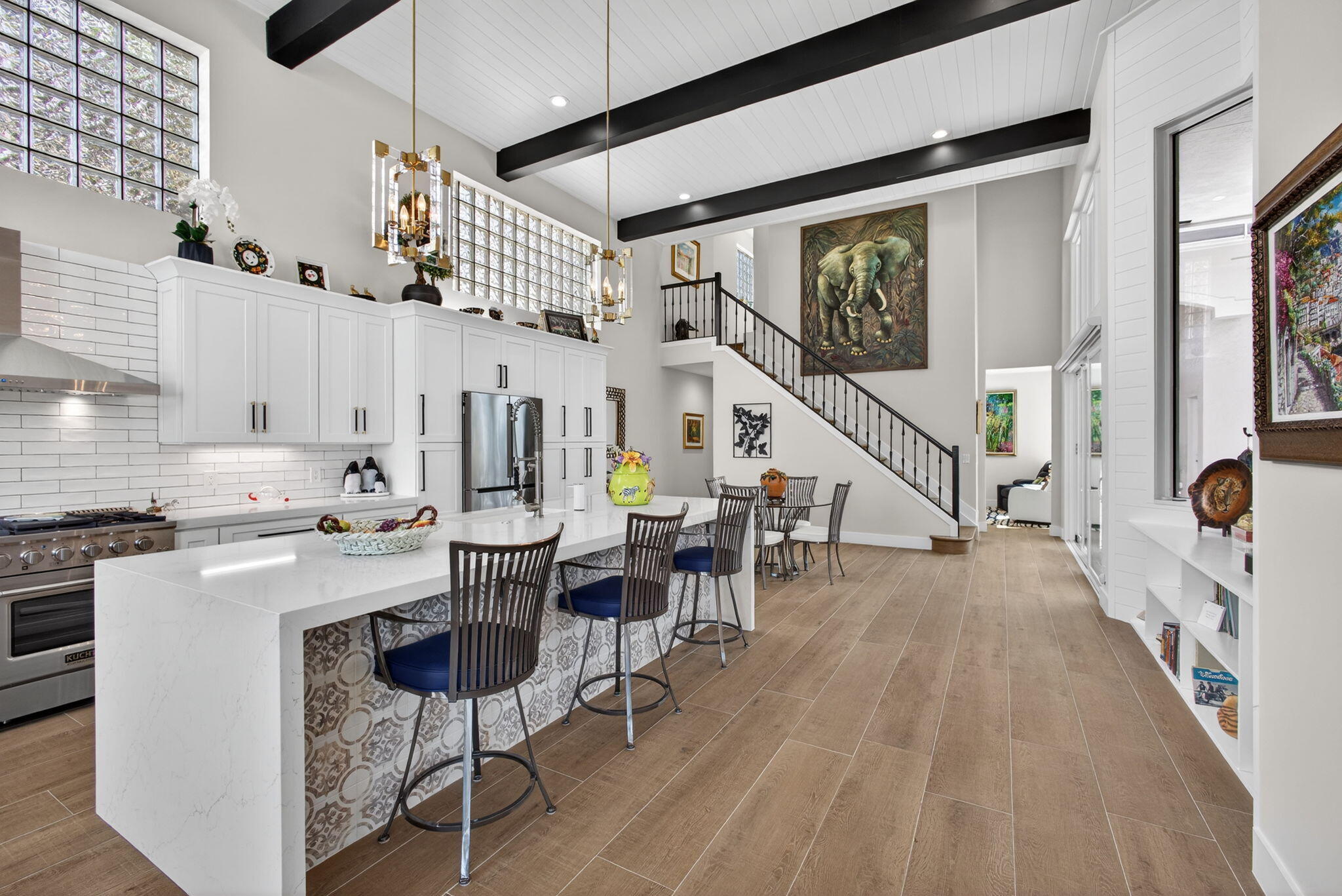 GRAND CAY - Residential