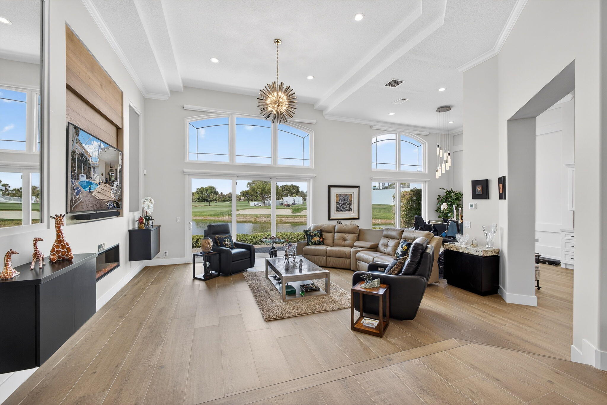 GRAND CAY - Residential