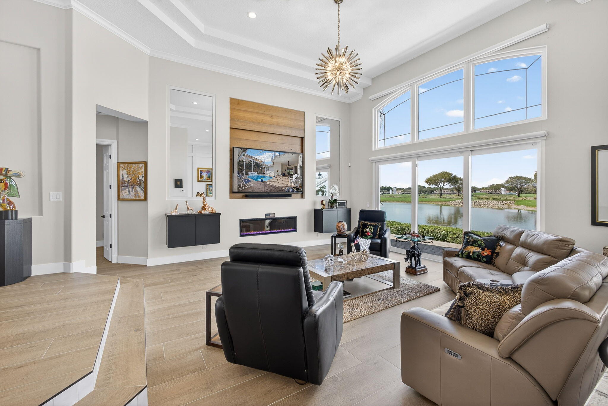 GRAND CAY - Residential