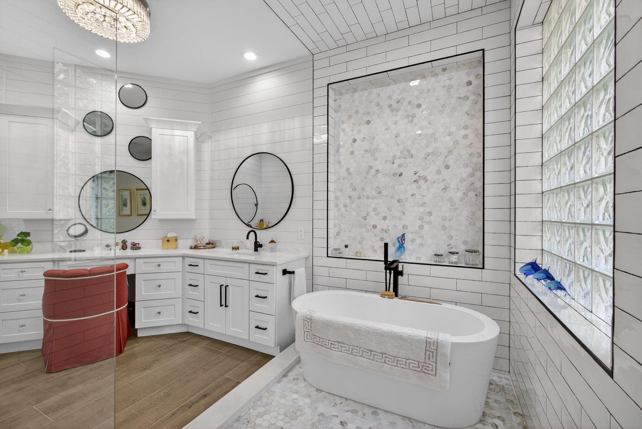 GRAND CAY - Residential