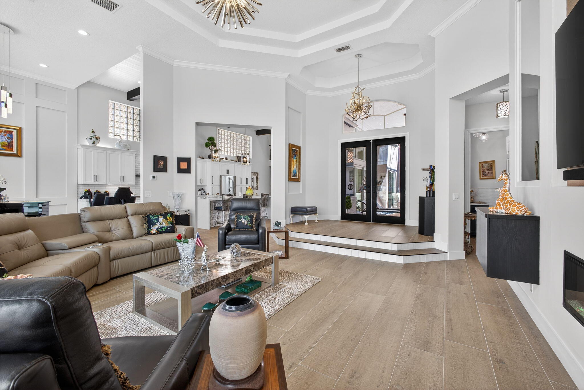 GRAND CAY - Residential