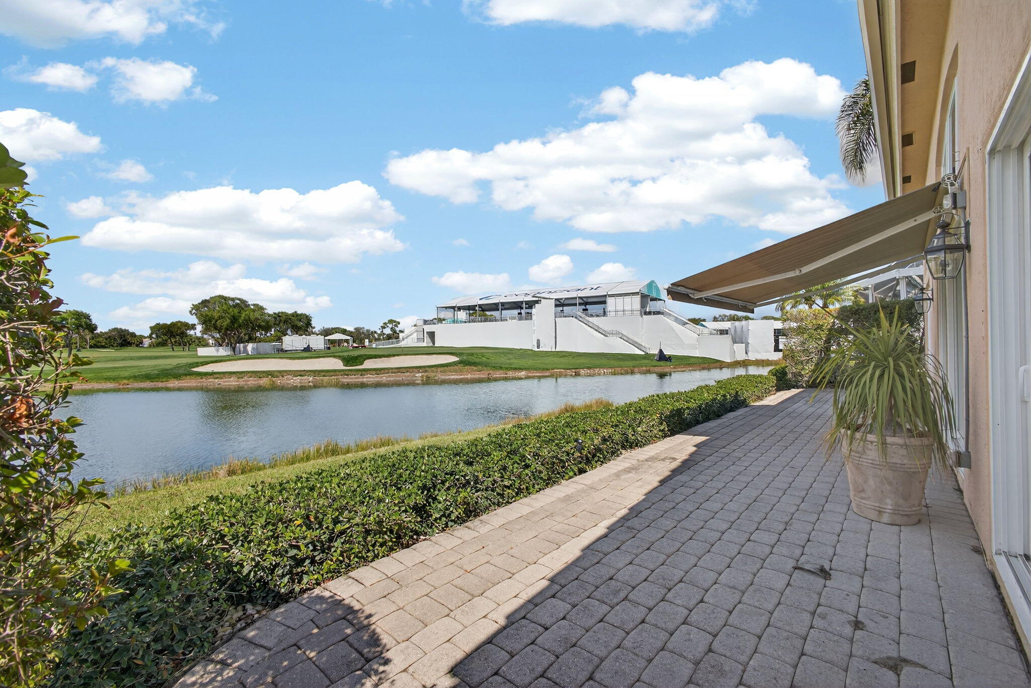 GRAND CAY - Residential