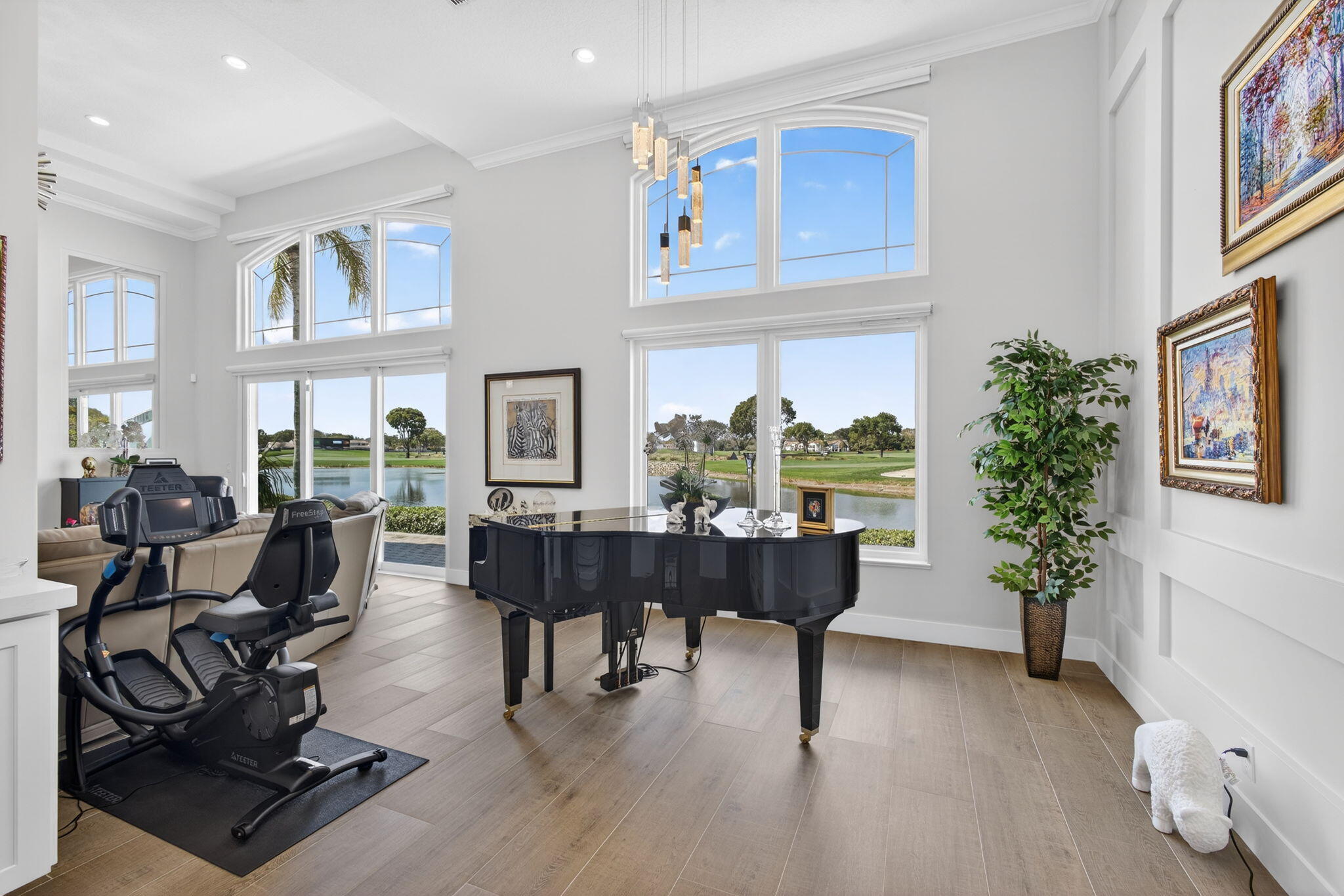 GRAND CAY - Residential