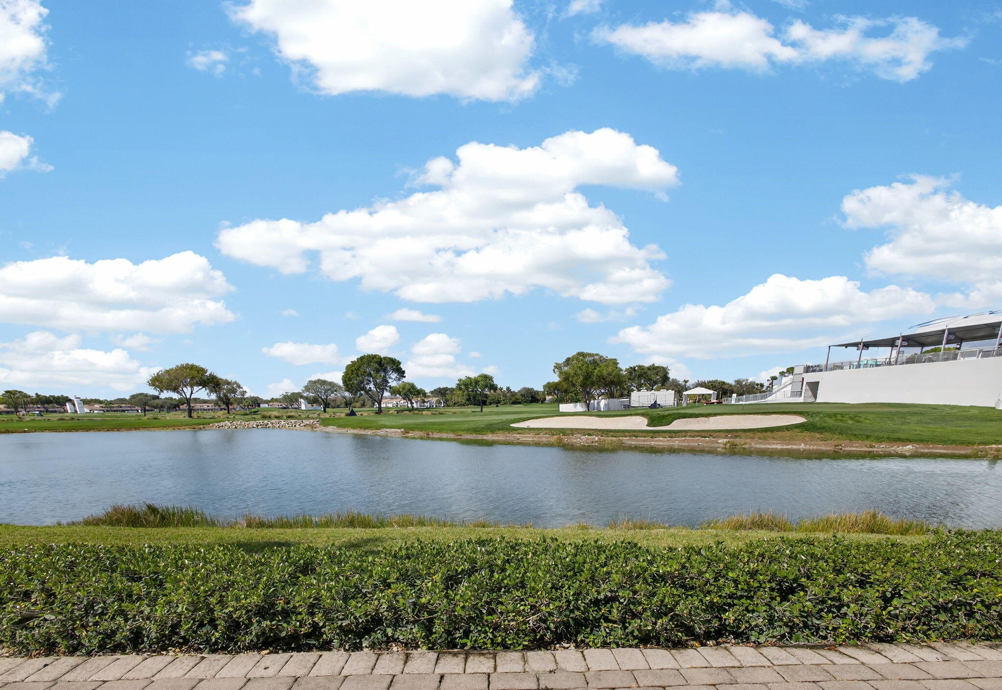 GRAND CAY - Residential