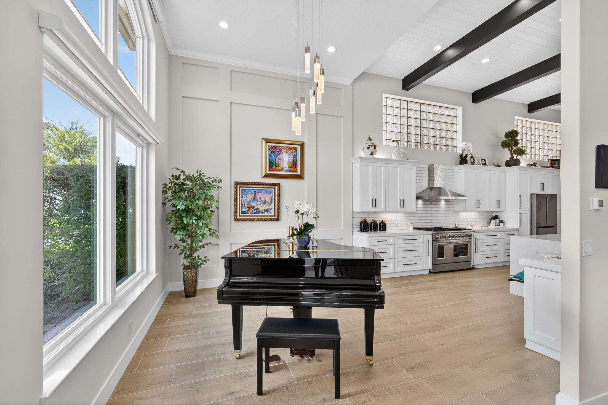 GRAND CAY - Residential