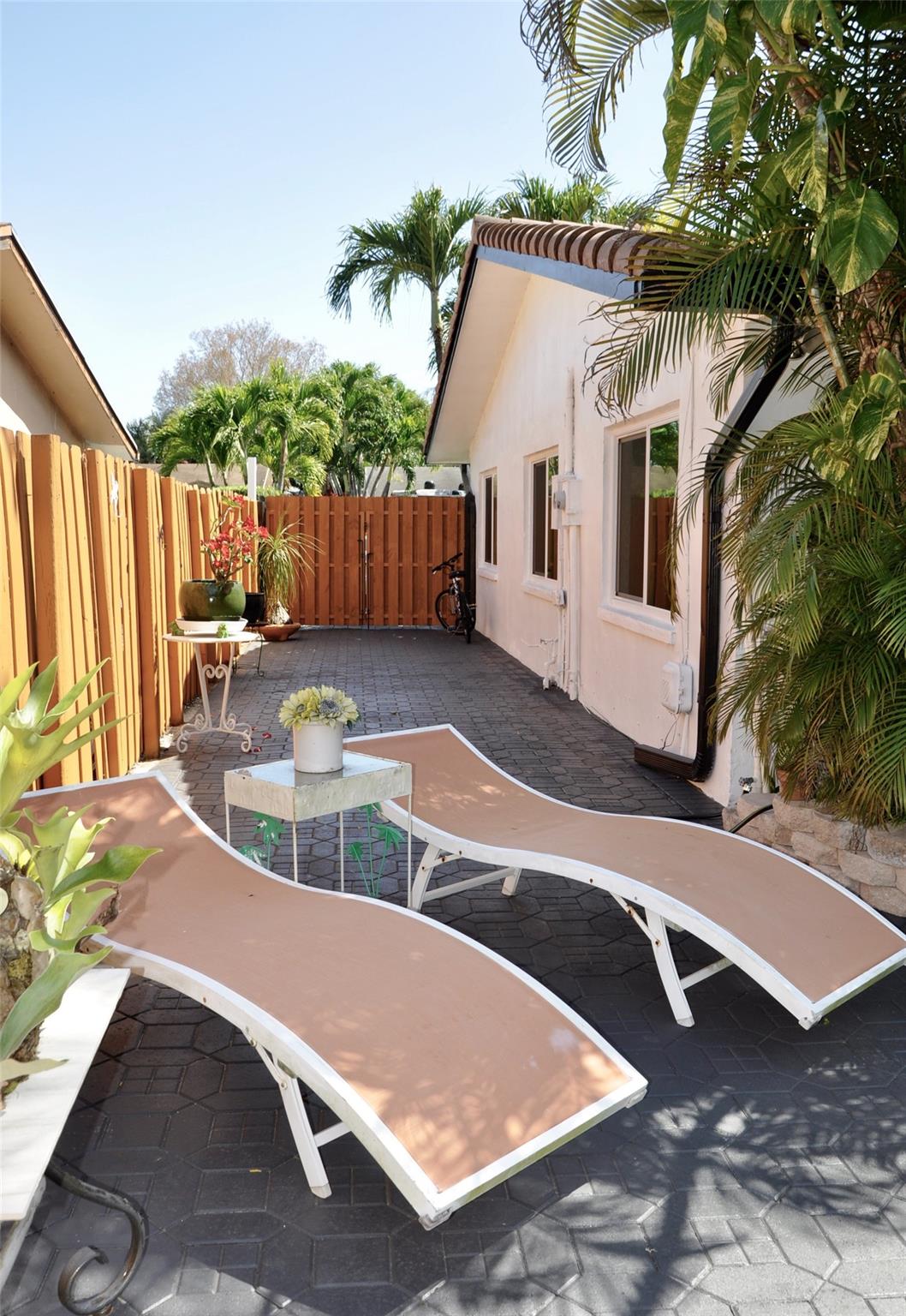 Palm Aire Village - Residential