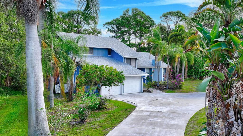 Photo of 1013 SE Kitching Cove Lane, Port Saint Lucie, FL 34952 (MLS # R11089715)